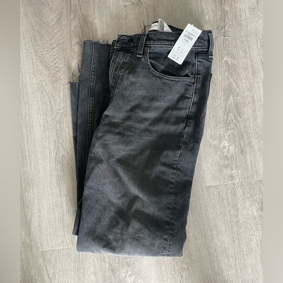 Abercrombie High Rise 90s Relaxed Jeans - Black with raw hem - Picture 3 of 3